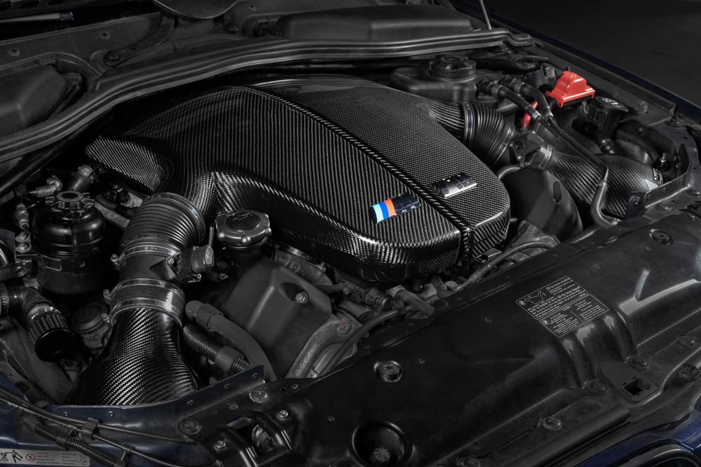 Eventuri BMW E6X M5/M6 Carbon Inlet Plenum - Revzone