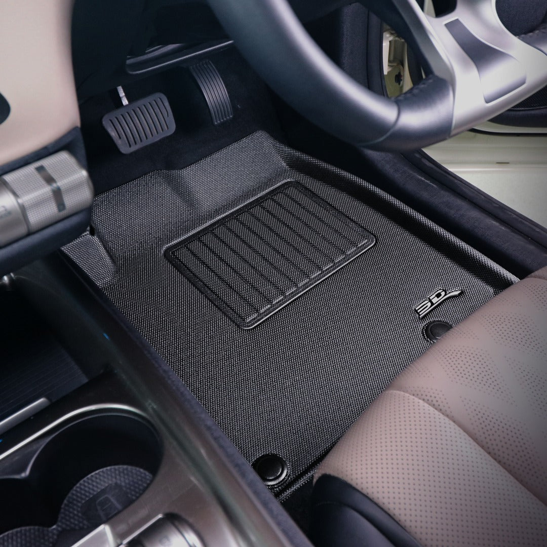 Kagu floor liners surface pattern detail - 3D MAXpider - Revzone