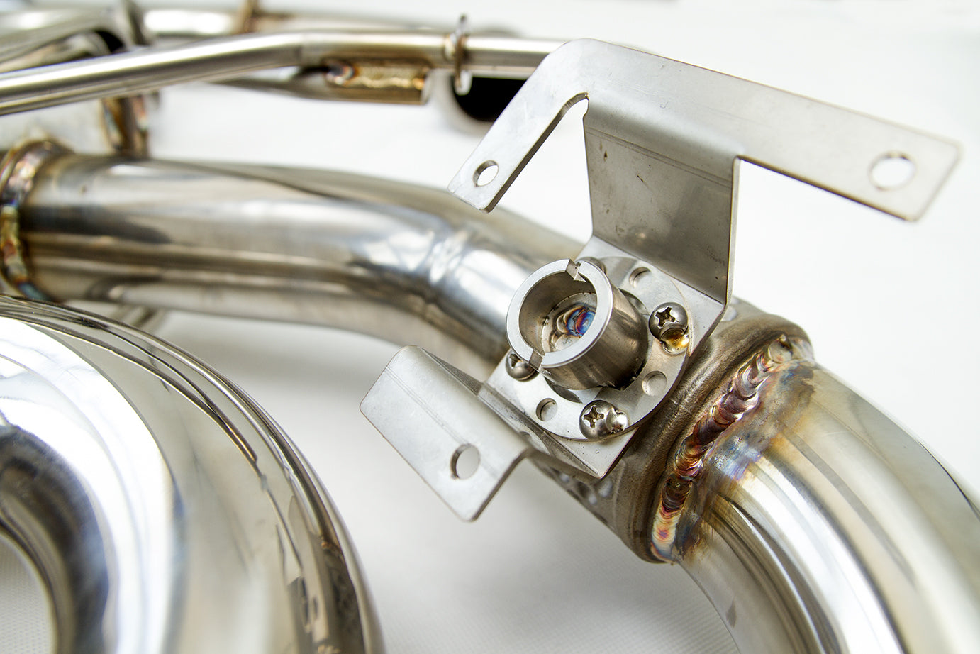 Invidia Q300 Valved Catback Exhaust w/Round Tips - VW Golf R Mk7 - Revzone