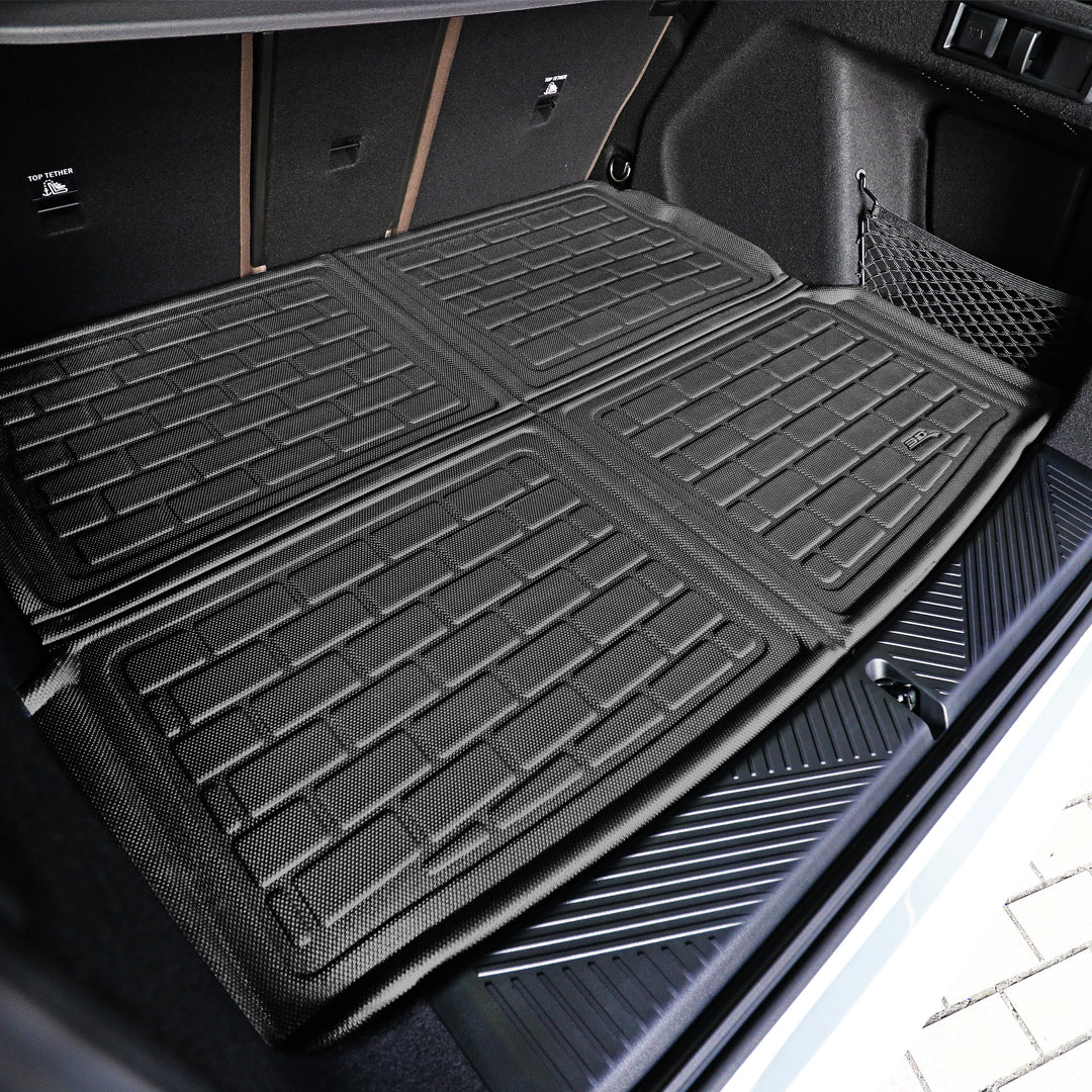 Kagu boot liner fitted in the vehicle - 3D MAXpider - Revzone