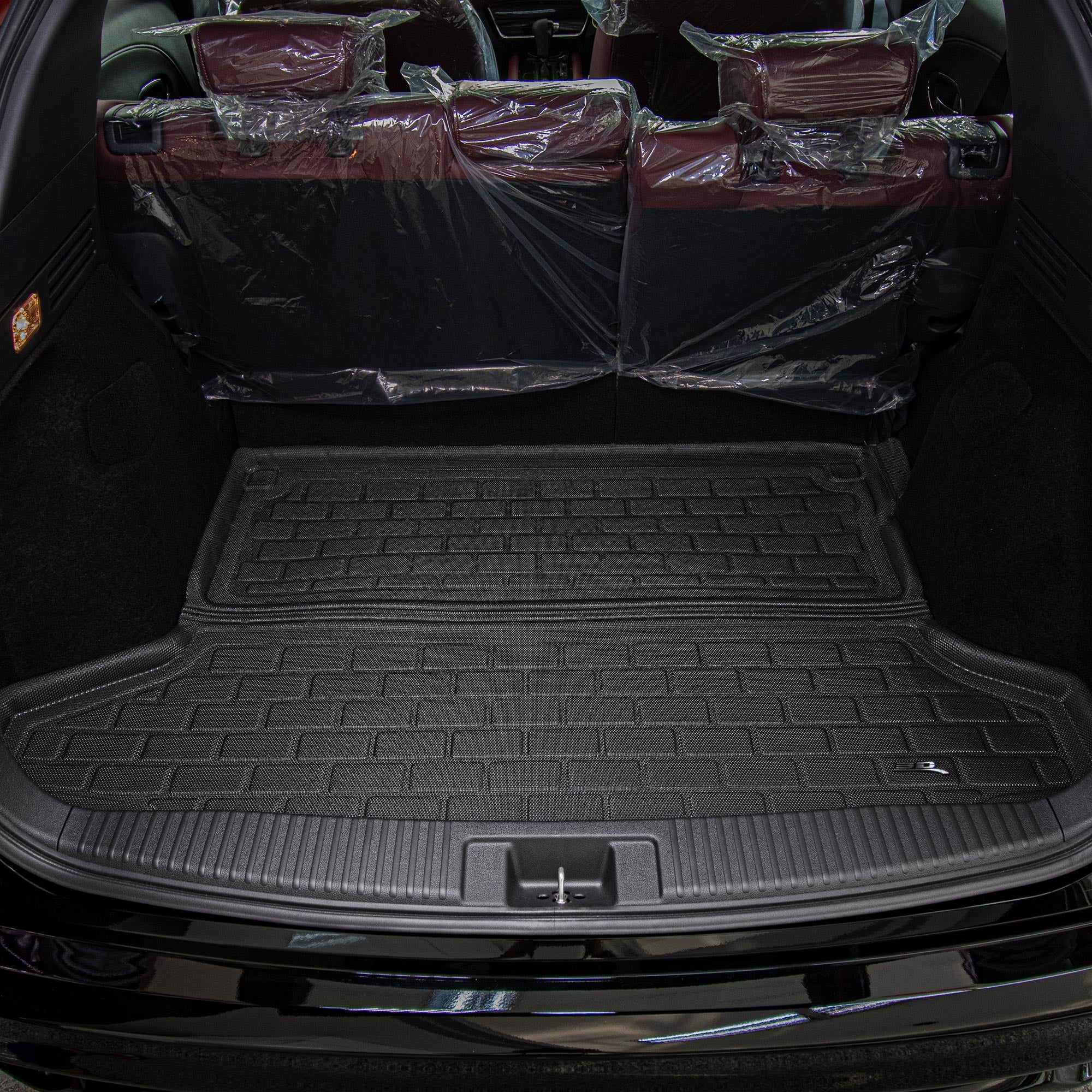 Kagu boot liner fitted in the vehicle - 3D MAXpider - Revzone