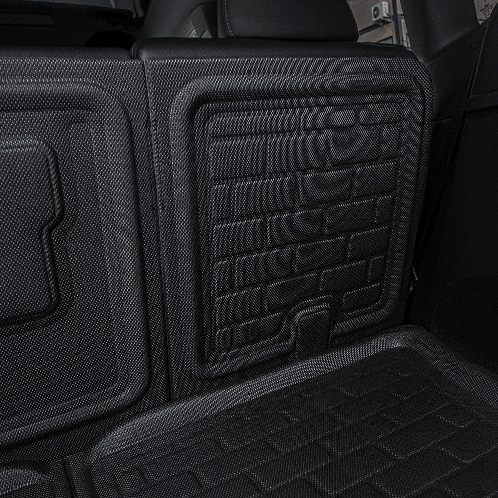 Kagu seat back protector surface pattern detail - 3D MAXpider - Revzone