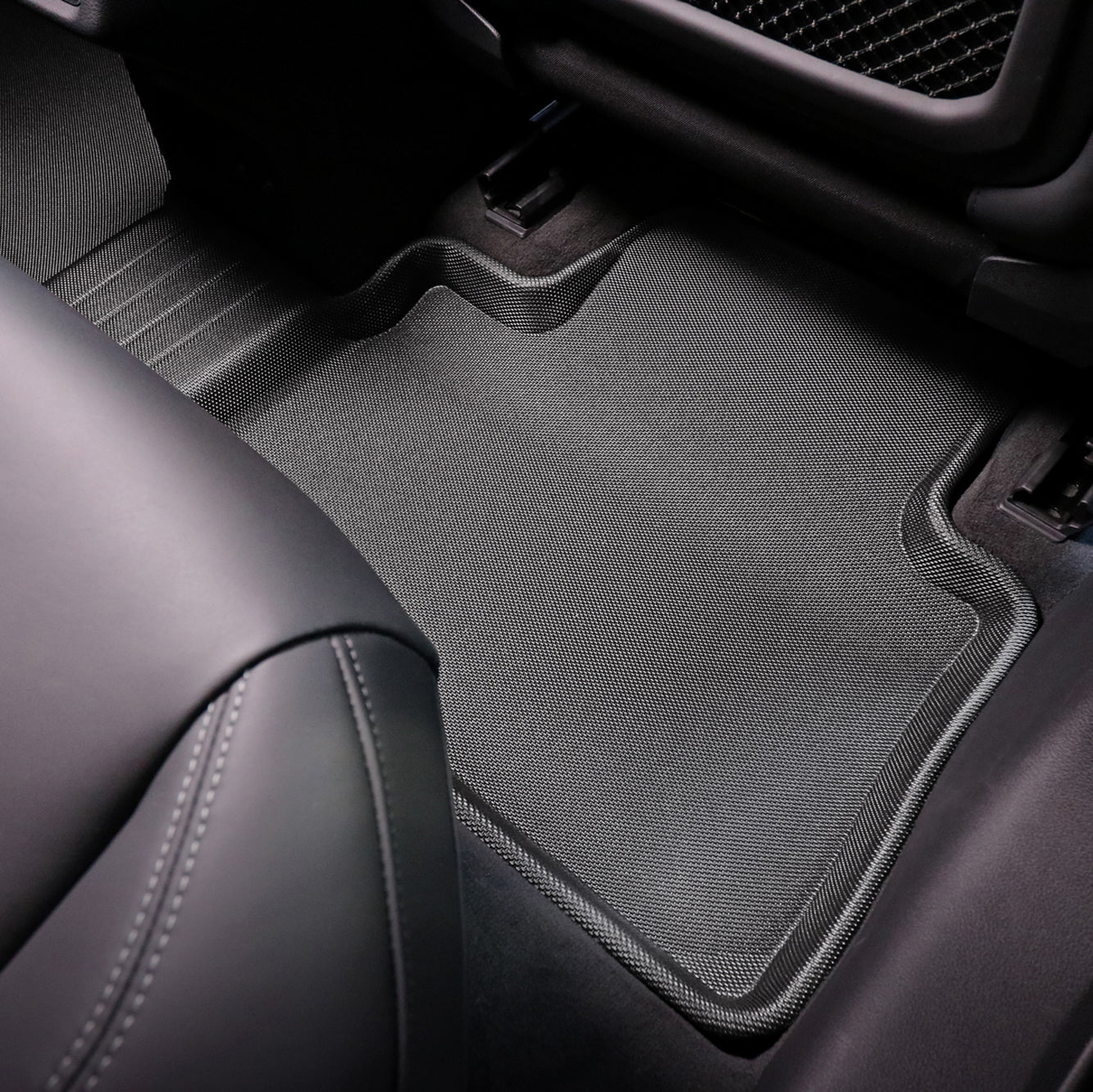 Kagu floor liners raised edge detail - 3D MAXpider - Revzone