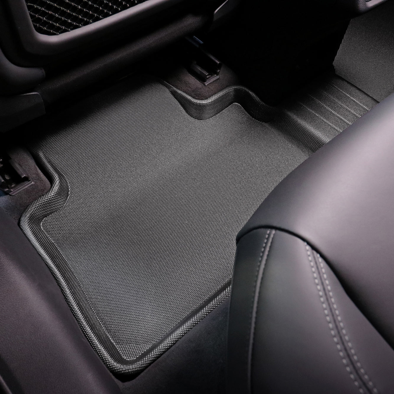 Kagu floor liners anti-skid backing detail - 3D MAXpider - Revzone