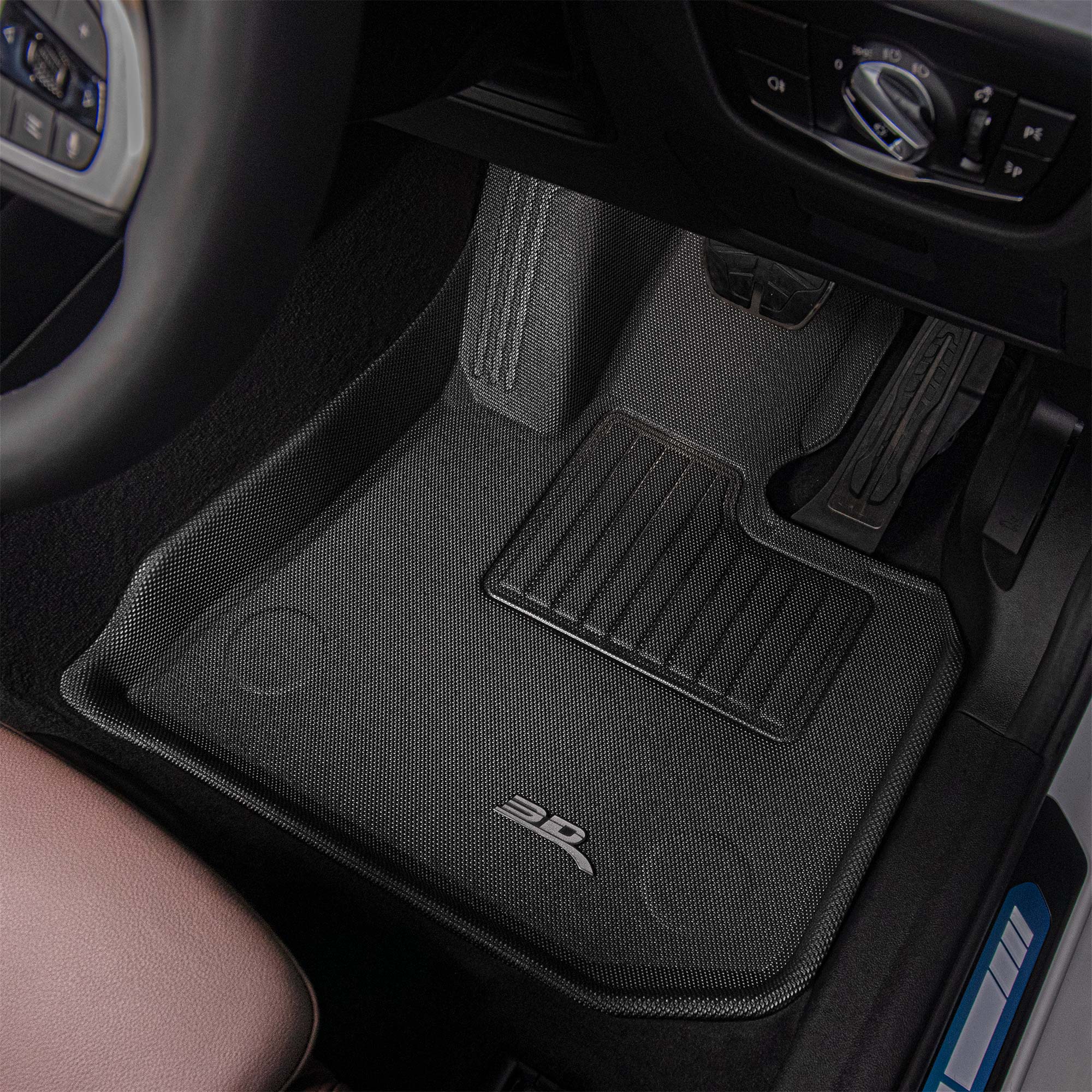 Kagu floor liner fitted in the footwell - 3D MAXpider - Revzone