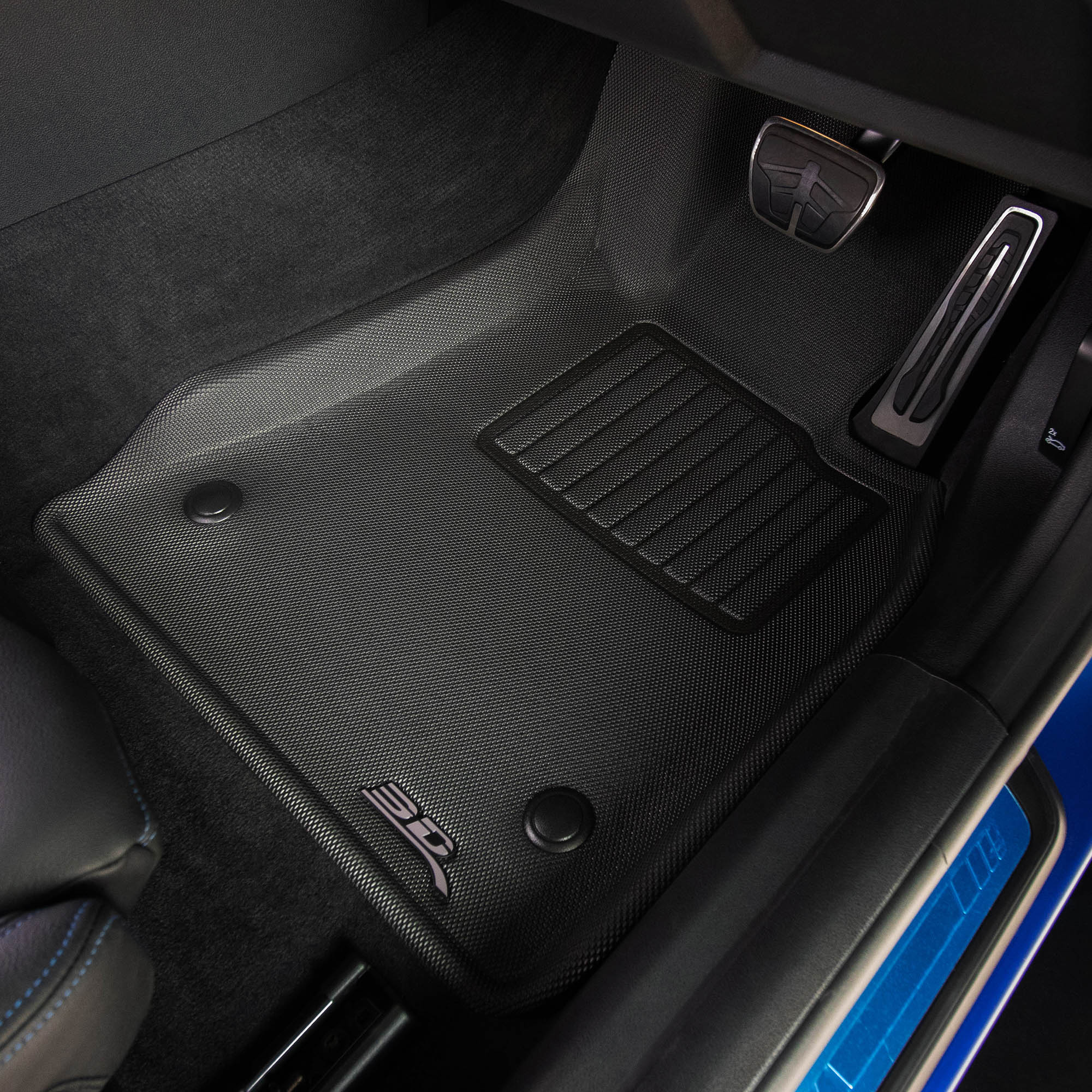 Kagu floor liners fitted in the vehicle - 3D MAXpider - Revzone