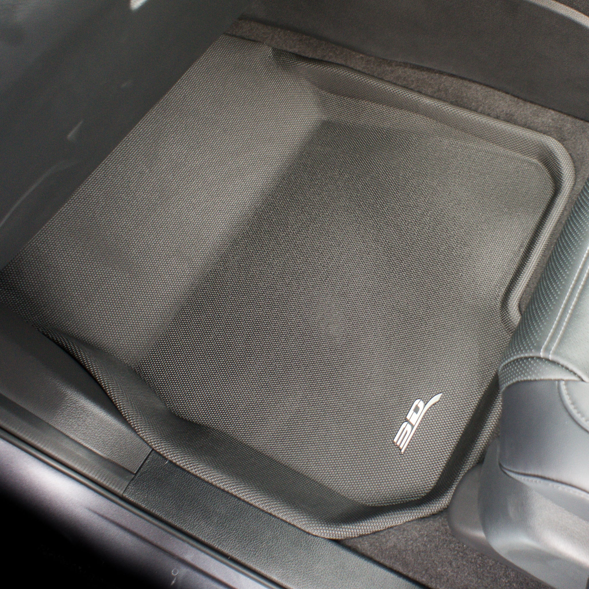 Kagu floor liners raised edge detail - 3D MAXpider - Revzone