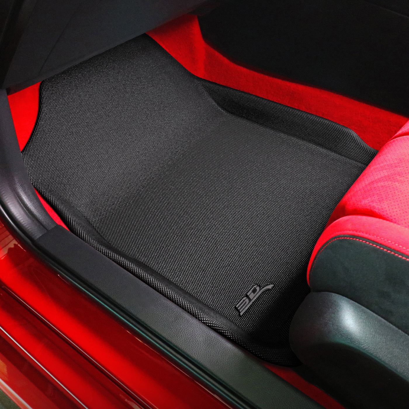 Kagu floor liners raised edge detail - 3D MAXpider - Revzone