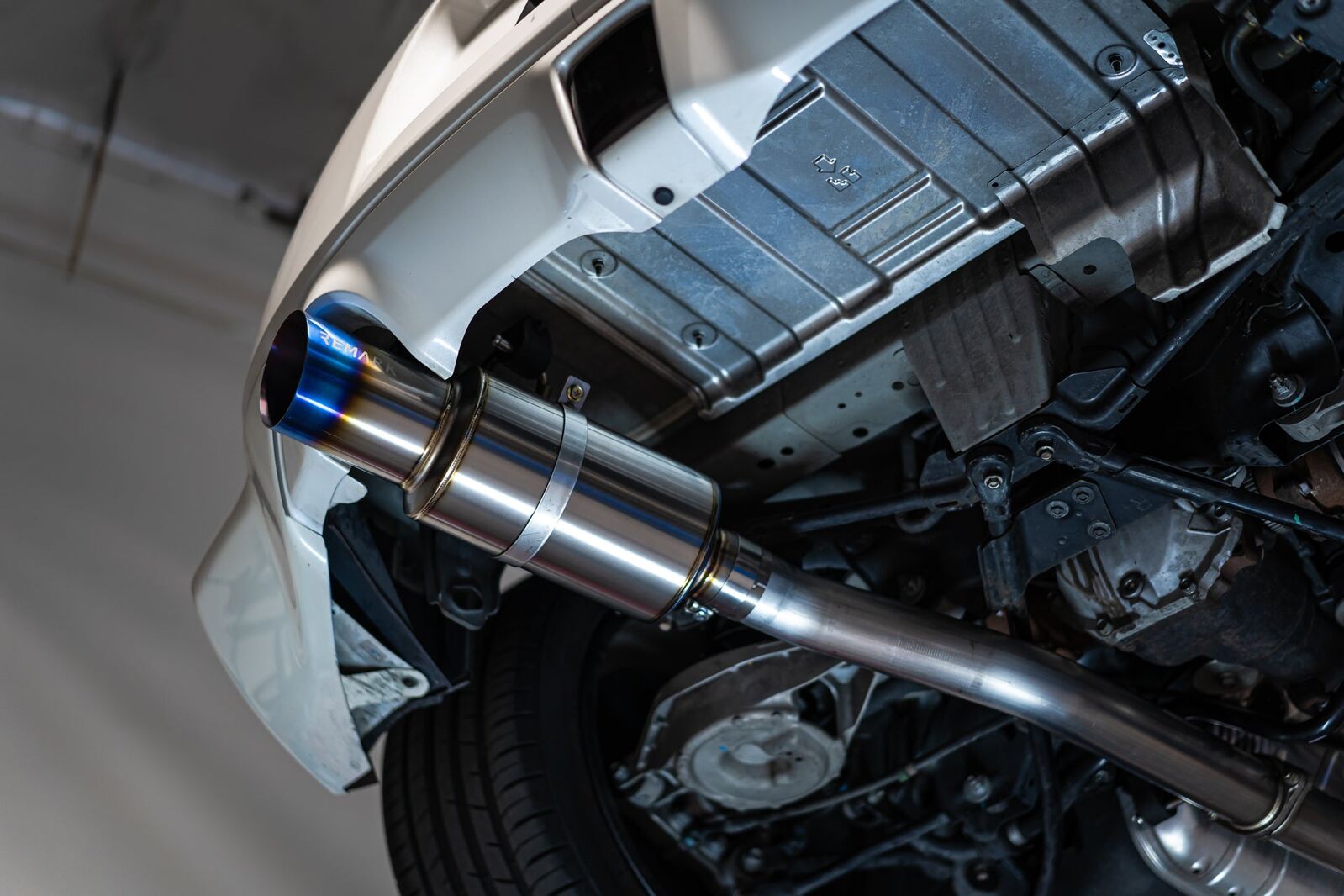 Remark Cat-Back Exhaust R1 Spec Single-Exit Titanium - Nissan 370Z Z34 09-22