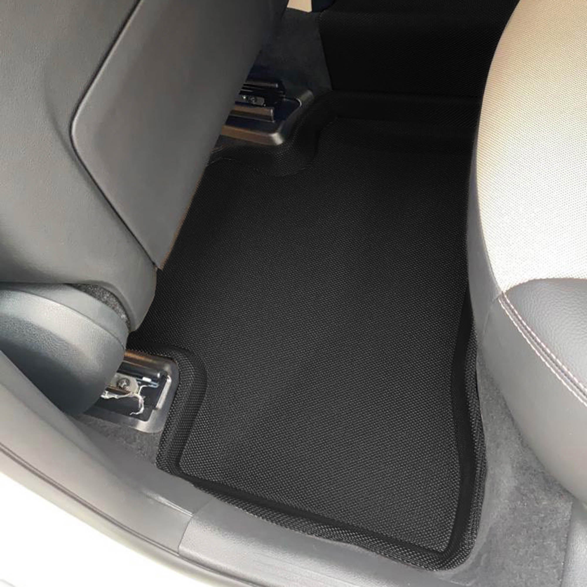 Kagu floor liners raised edge detail - 3D MAXpider - Revzone