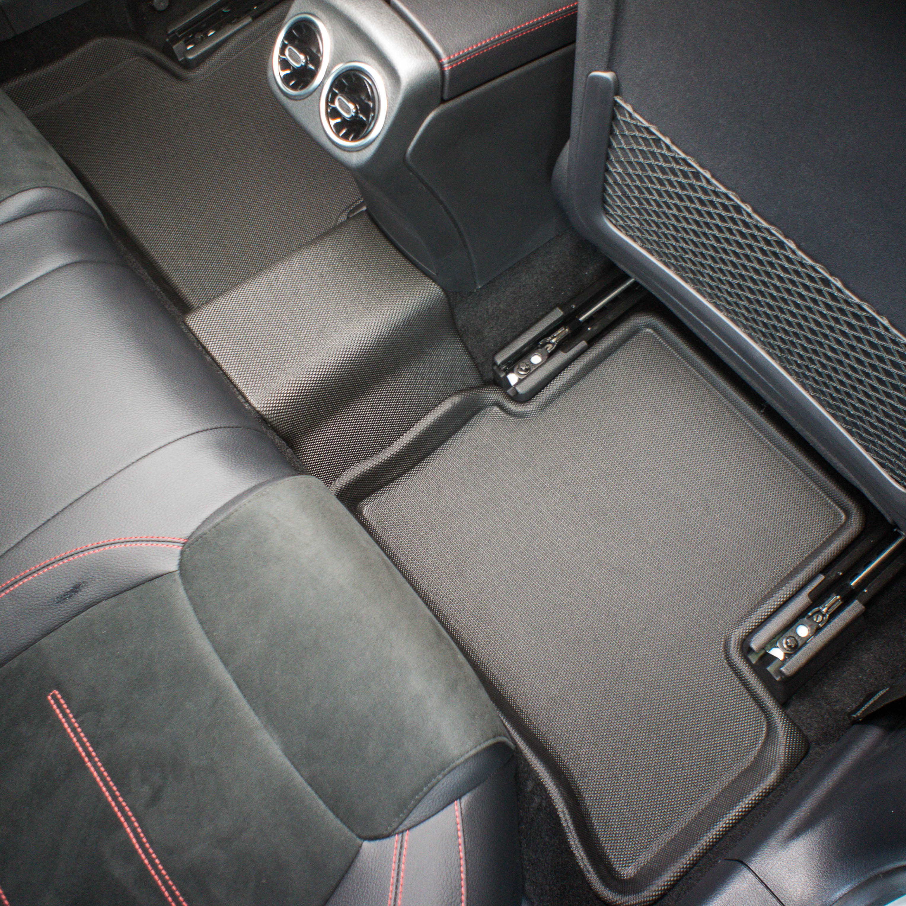 Kagu floor liners anti-skid backing detail - 3D MAXpider - Revzone