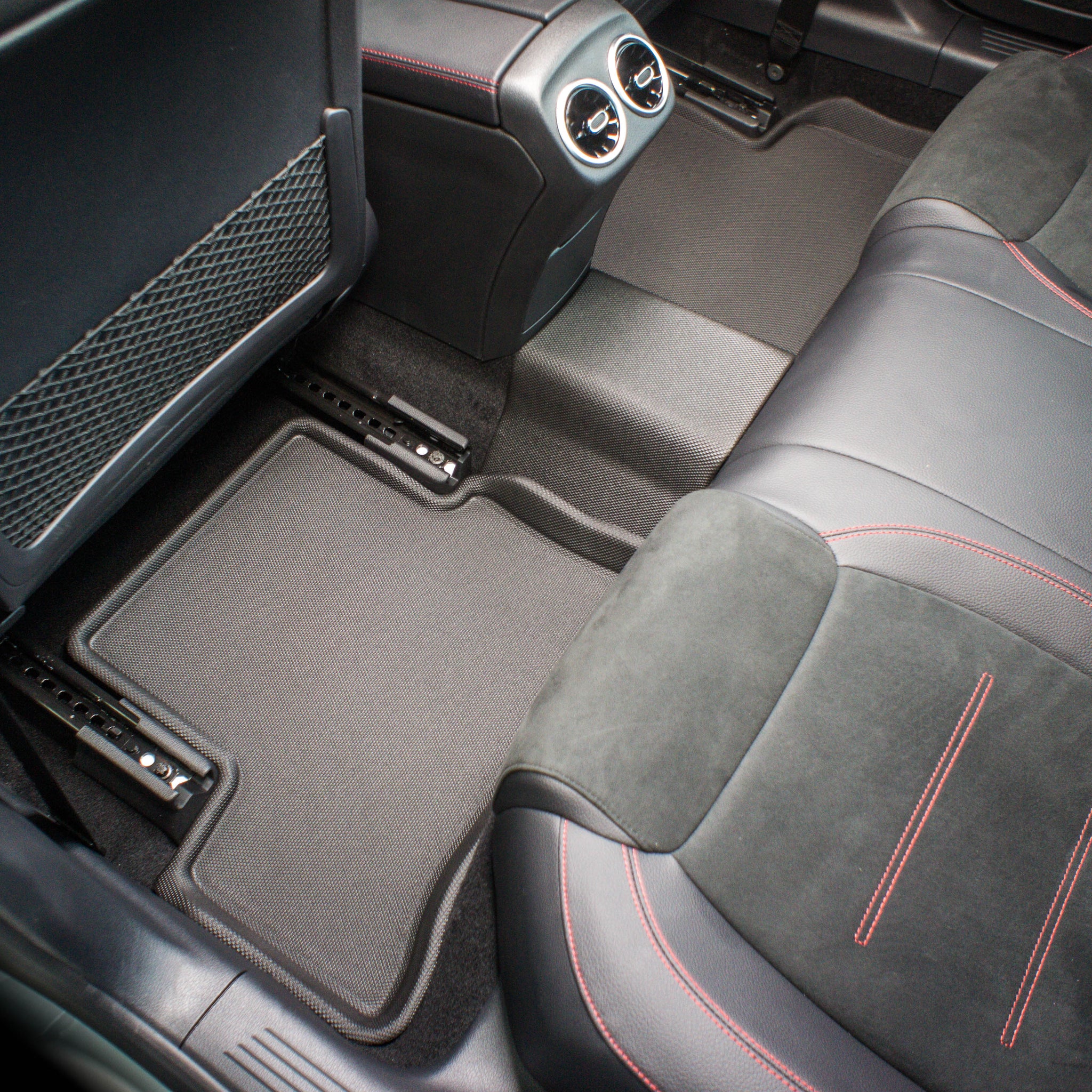 Kagu floor liners construction layers - 3D MAXpider - Revzone