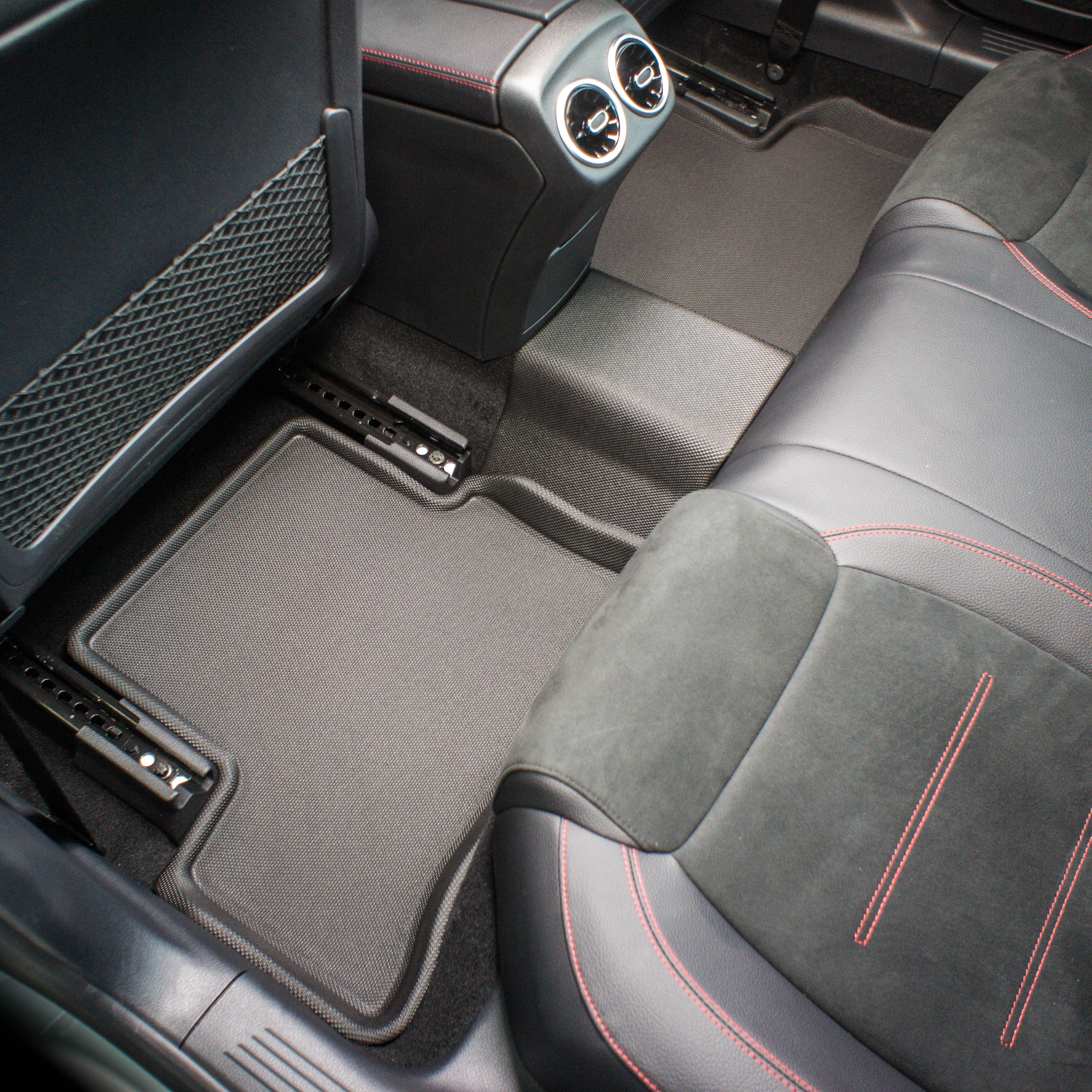 Kagu floor liners construction layers - 3D MAXpider - Revzone