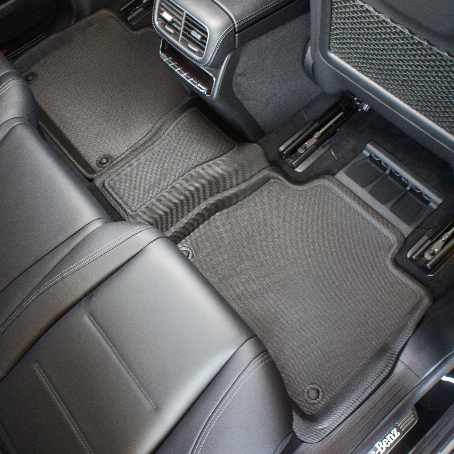 Kagu floor liners construction layers - 3D MAXpider - Revzone