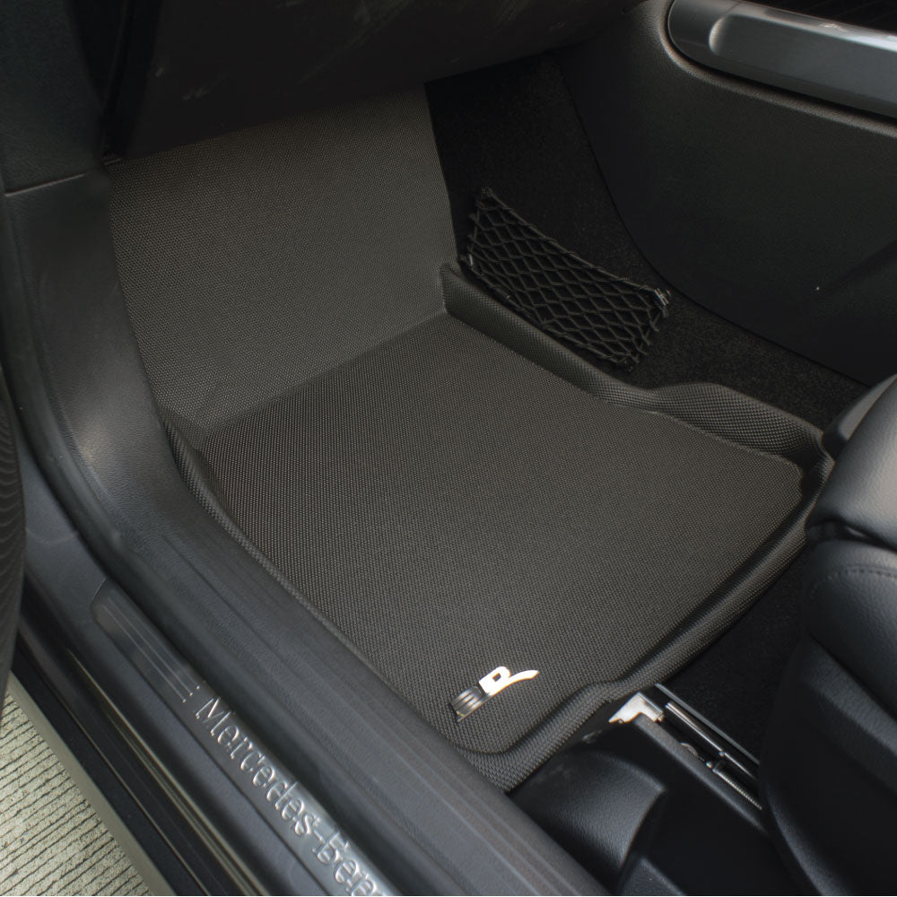 Kagu floor liners surface pattern detail - 3D MAXpider - Revzone