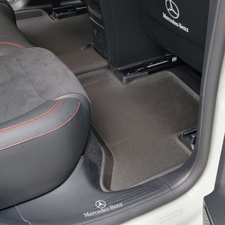 Kagu floor liners raised edge detail - 3D MAXpider - Revzone