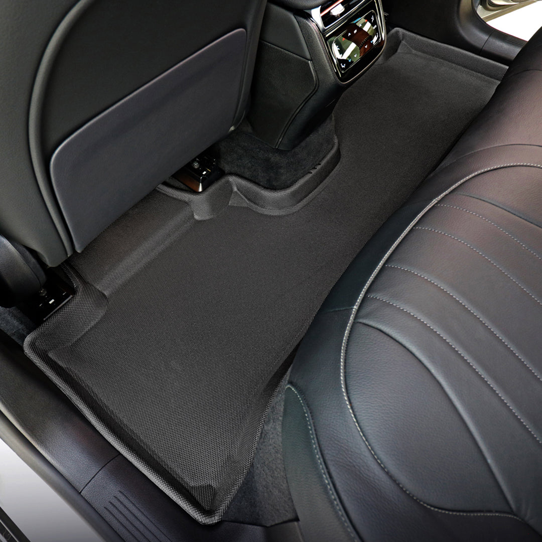Kagu floor liners fitted in the vehicle - 3D MAXpider - Revzone