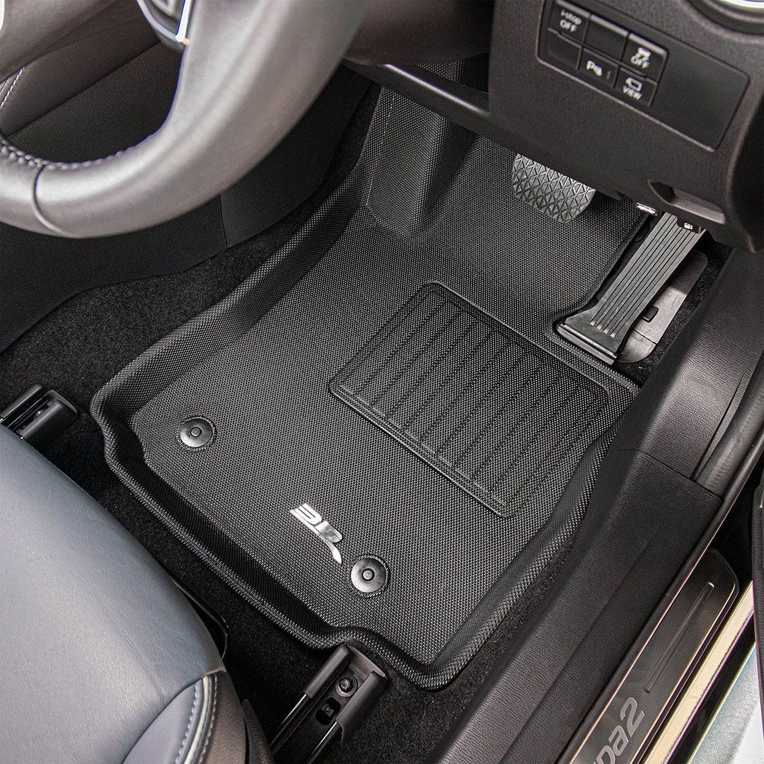 Kagu floor liners fitted in the vehicle - 3D MAXpider - Revzone