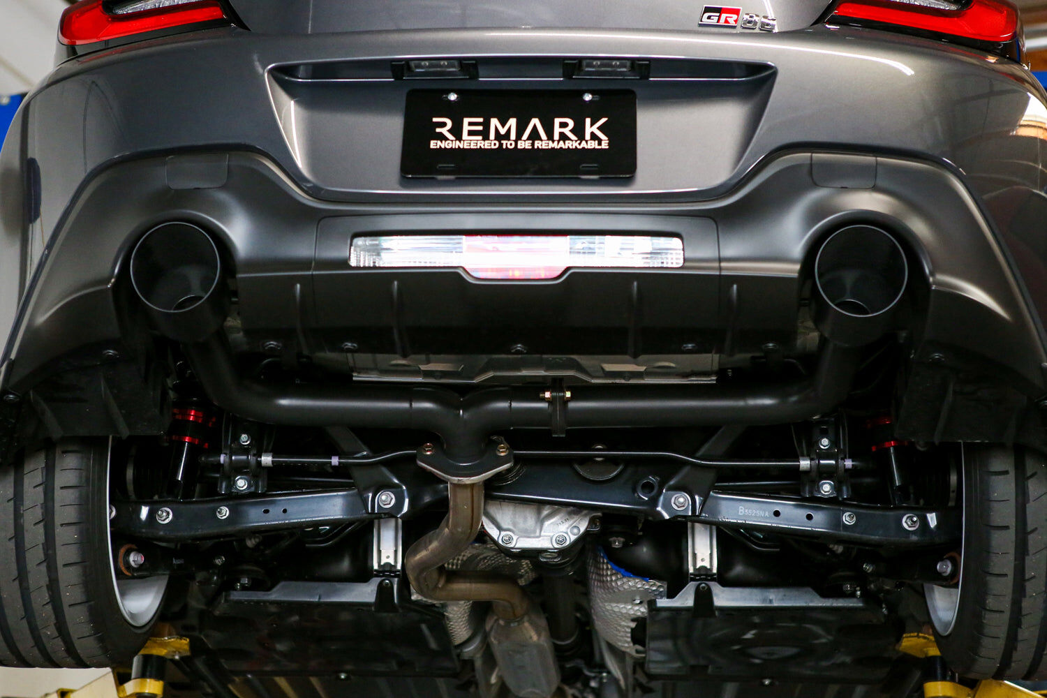 Remark Axle-Back Exhaust Stainless Single Wall Tip Stealth - Subaru BRZ / Toyota GR86 ZD8/ZN8 22+