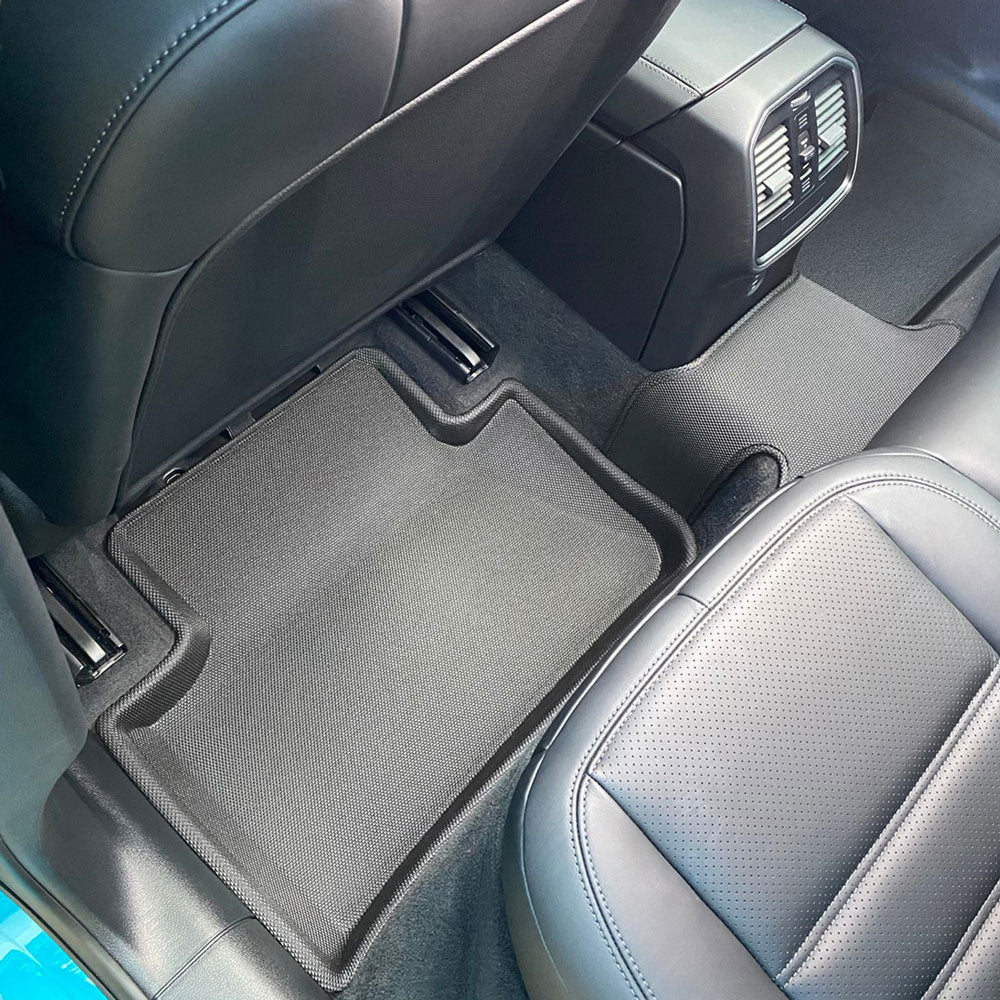 Kagu floor liners anti-skid backing detail - 3D MAXpider - Revzone