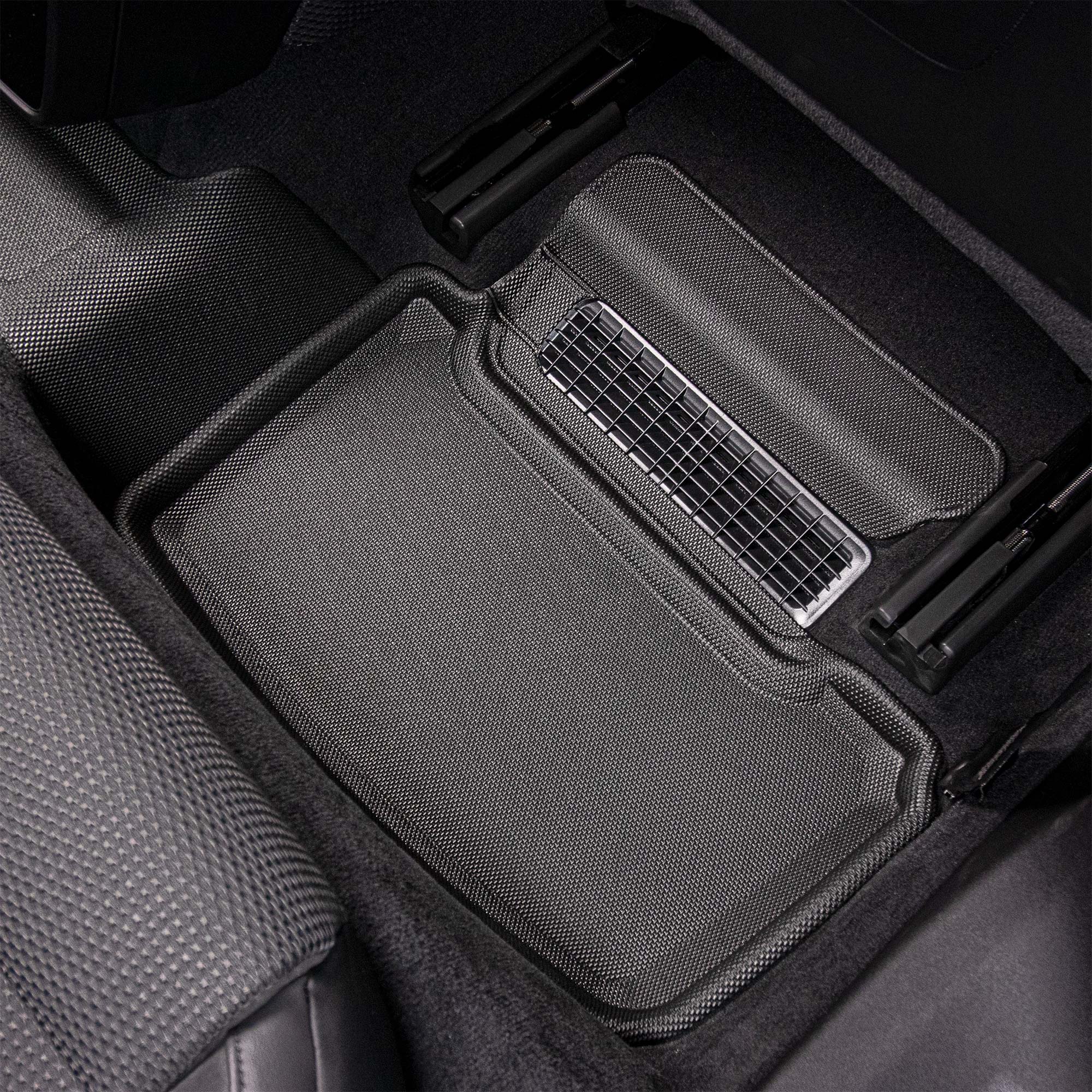 Kagu floor liners anti-skid backing detail - 3D MAXpider - Revzone