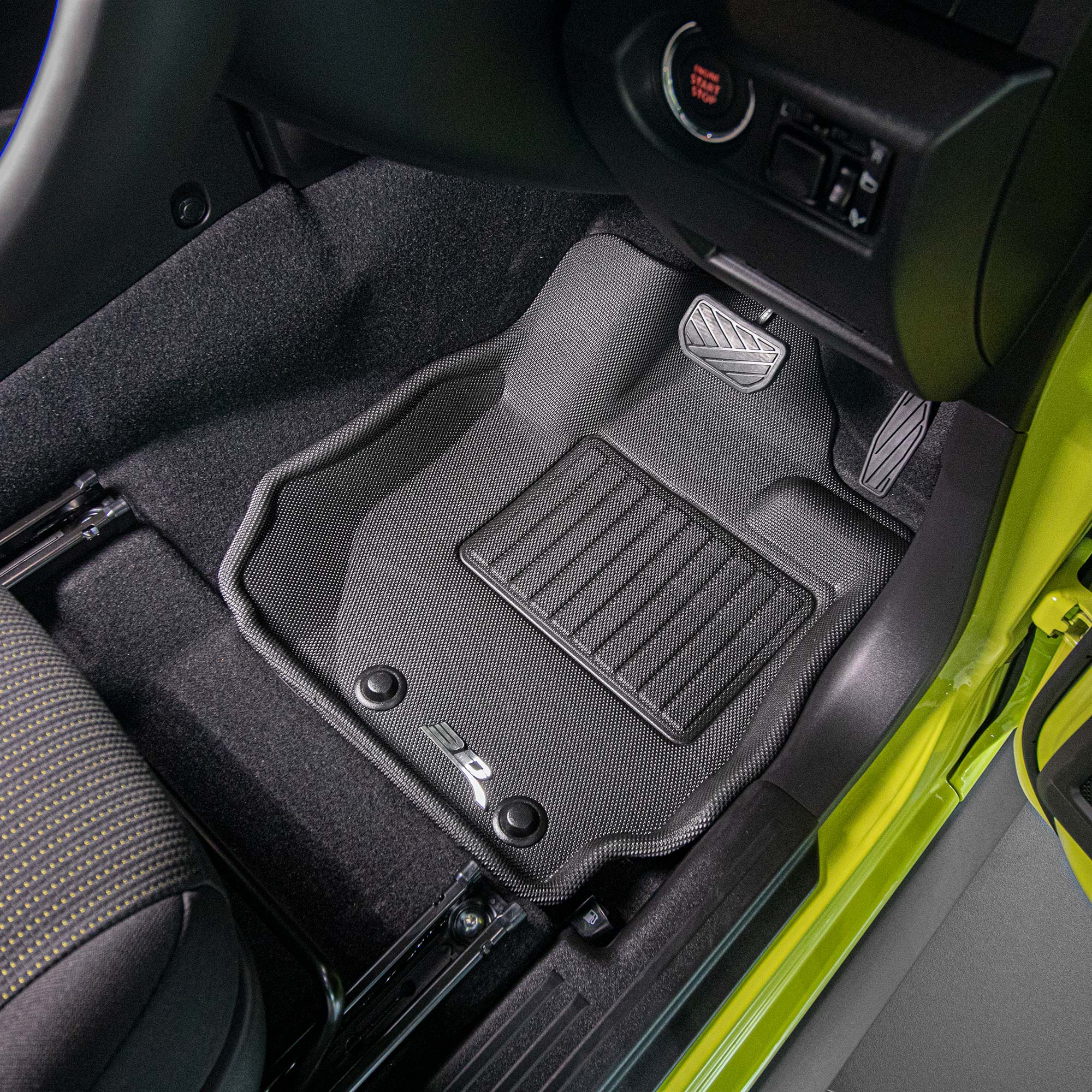 Kagu floor liners fitted in the vehicle - 3D MAXpider - Revzone