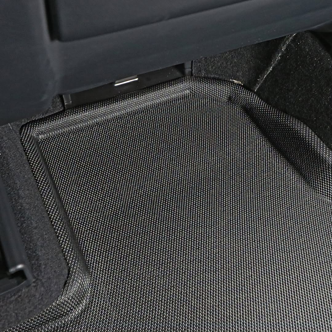 Kagu floor liners anti-skid backing detail - 3D MAXpider - Revzone