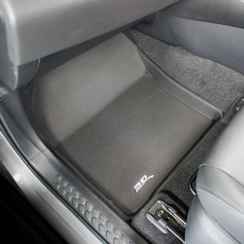 Kagu floor liners surface pattern detail - 3D MAXpider - Revzone