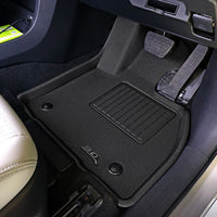 Kagu floor liners fitted in the vehicle - 3D MAXpider - Revzone