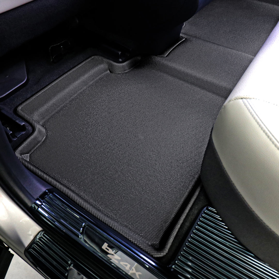 Kagu floor liners anti-skid backing detail - 3D MAXpider - Revzone