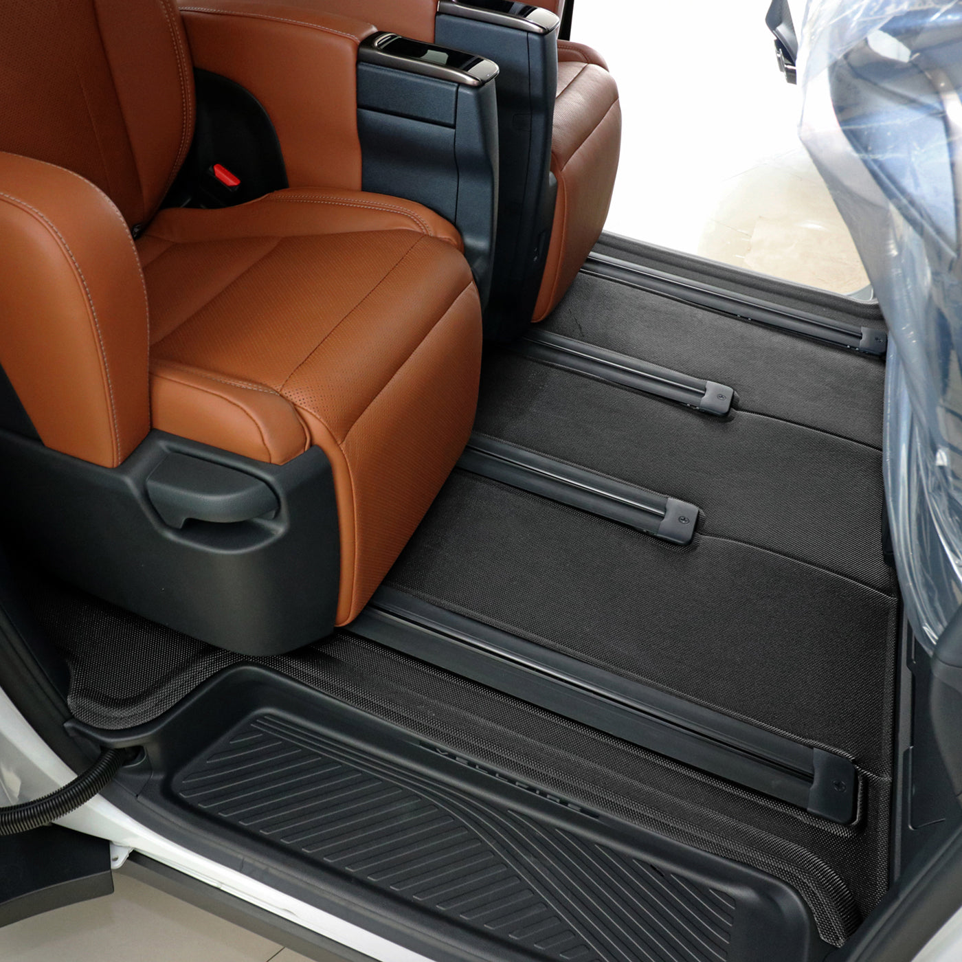 Kagu floor liners anti-skid backing detail - 3D MAXpider - Revzone