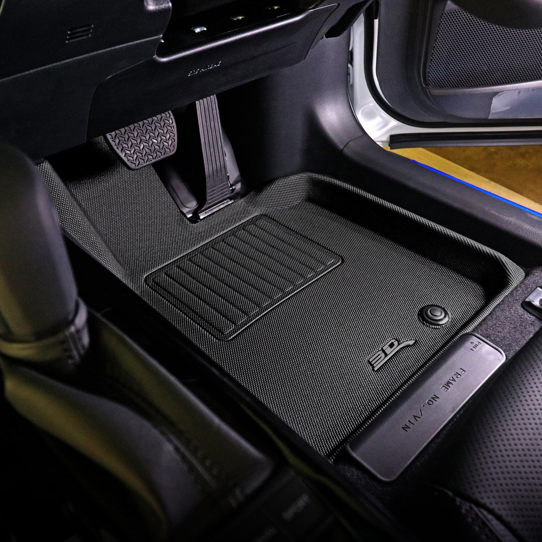 Kagu floor liners surface pattern detail - 3D MAXpider - Revzone