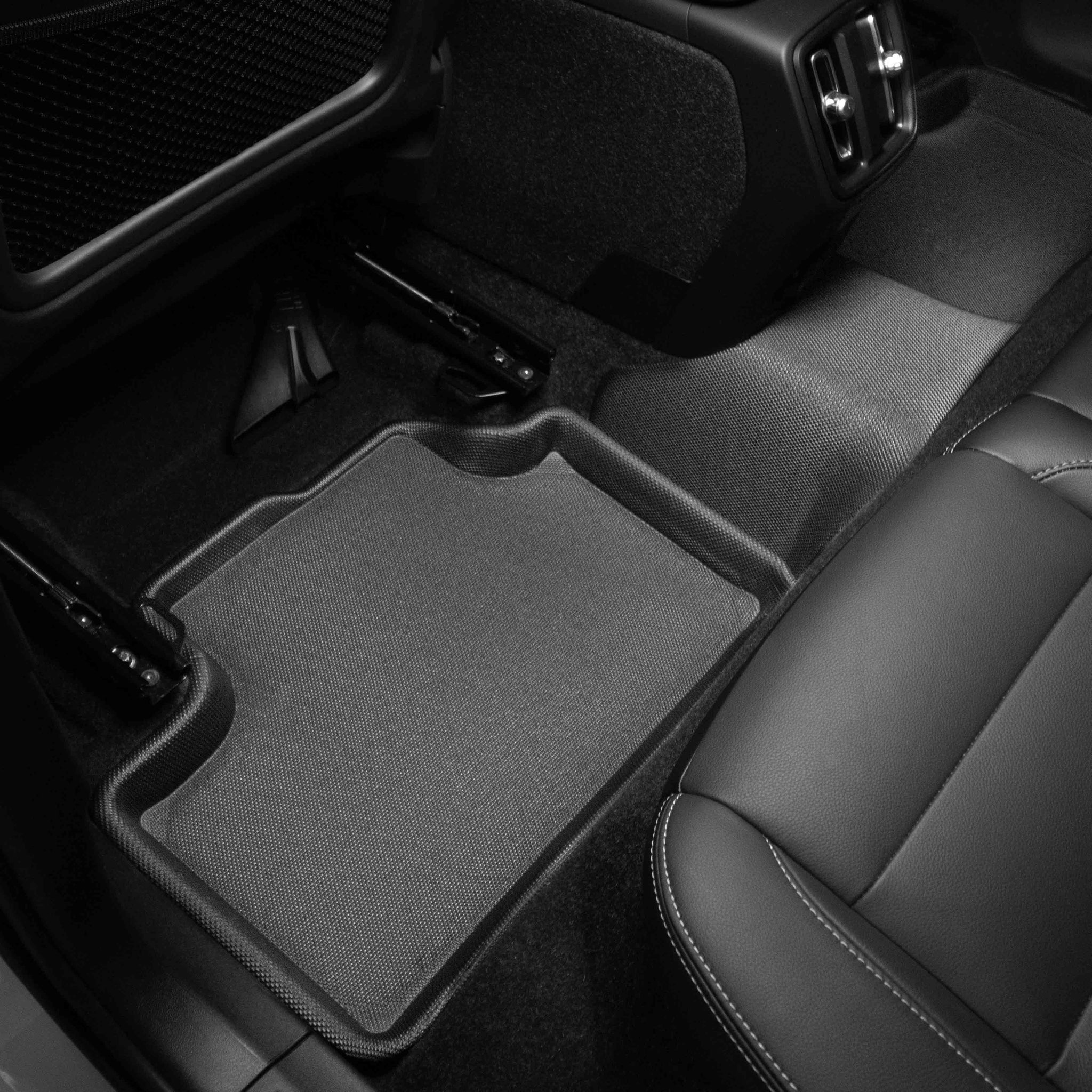 Kagu floor liners anti-skid backing detail - 3D MAXpider - Revzone