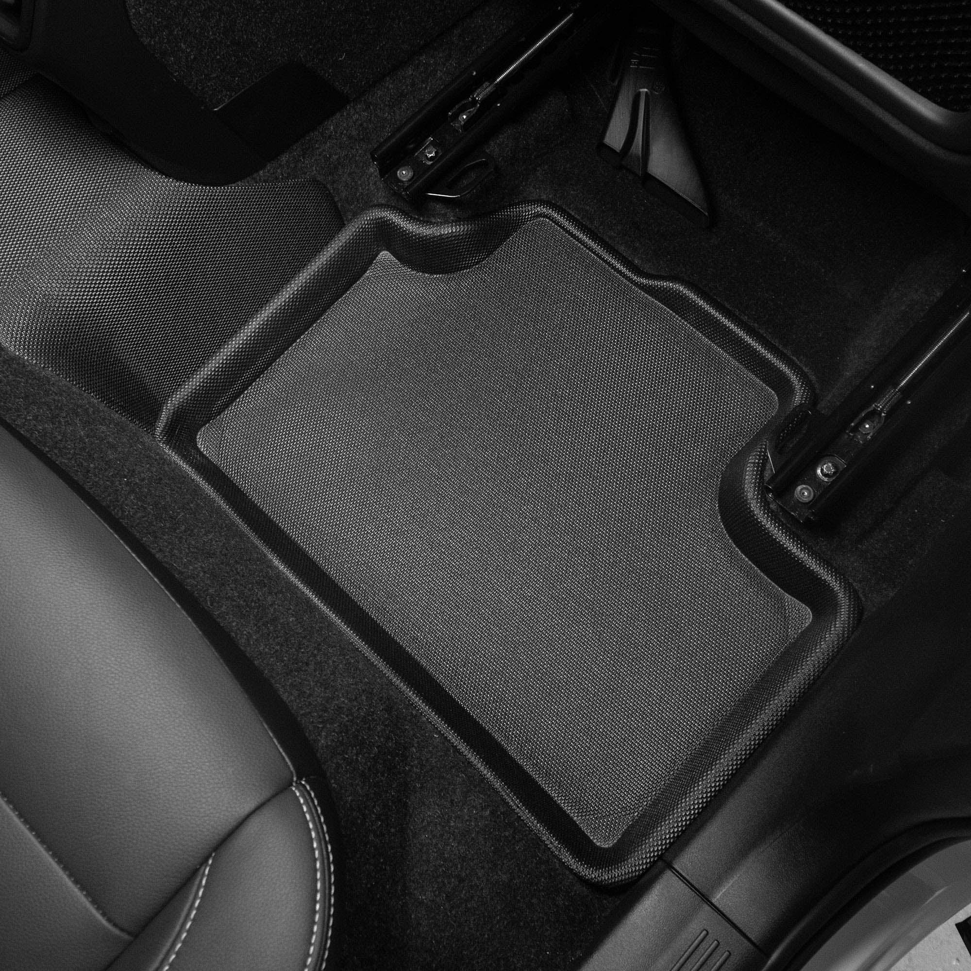 Kagu floor liners construction layers - 3D MAXpider - Revzone