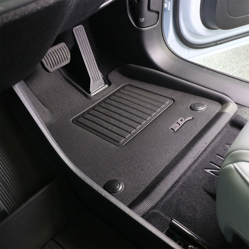 Kagu floor liners fitted in the vehicle - 3D MAXpider - Revzone
