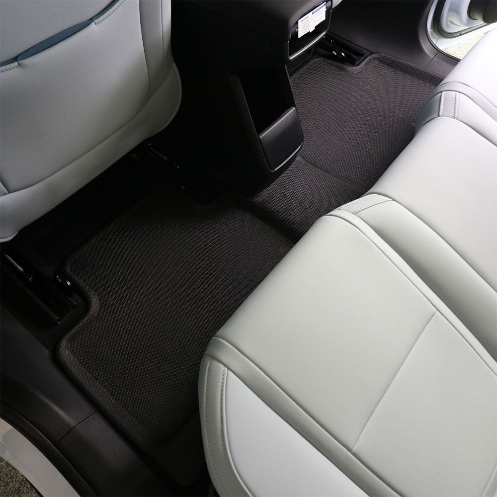 Kagu floor liners raised edge detail - 3D MAXpider - Revzone