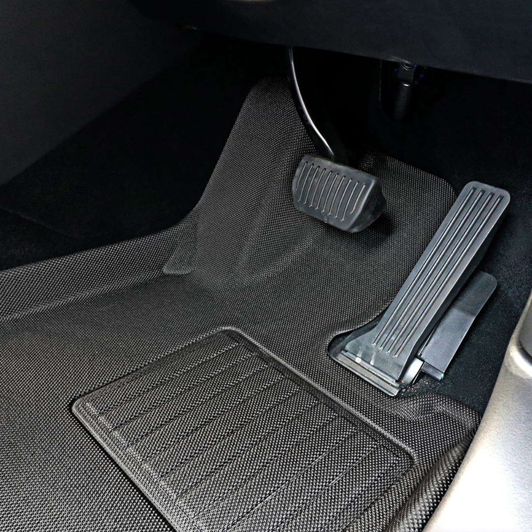 Kagu floor liners surface pattern detail - 3D MAXpider - Revzone