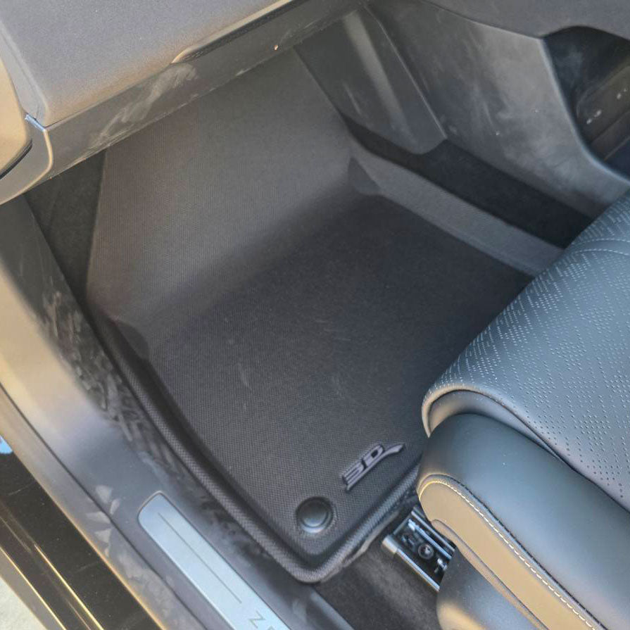 Kagu floor liners surface pattern detail - 3D MAXpider - Revzone